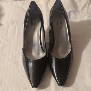 Black Anne Klein iflex Heels - Size 10M